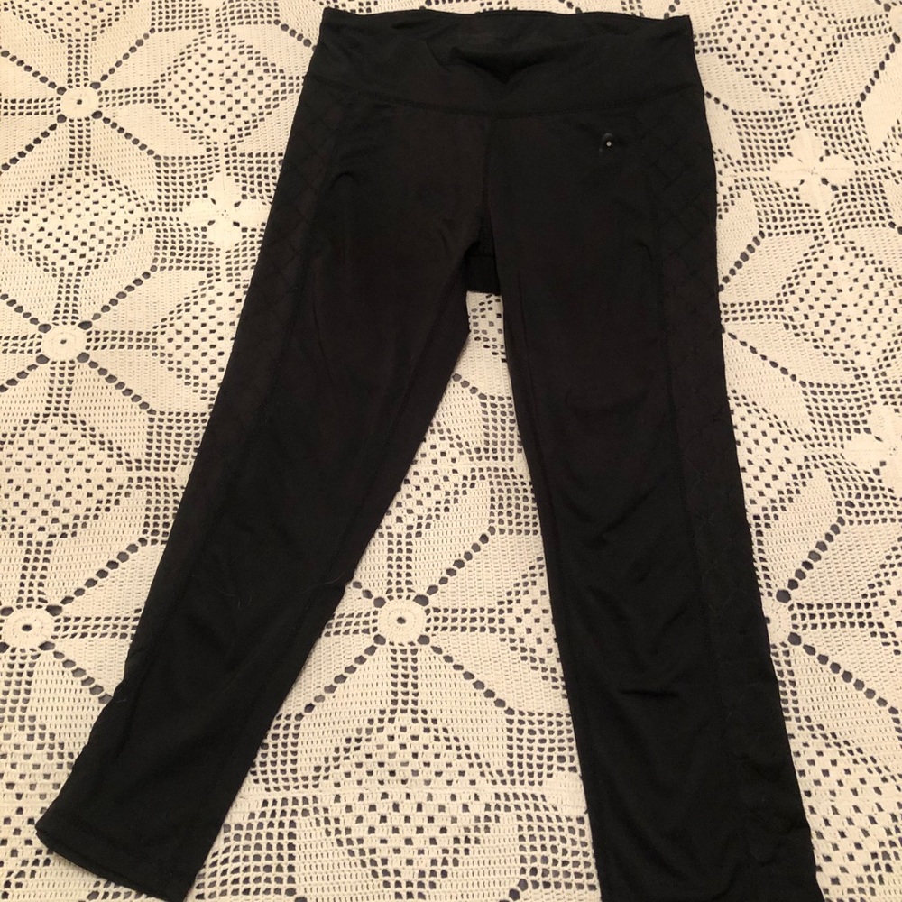 Black 3/4 Leggings